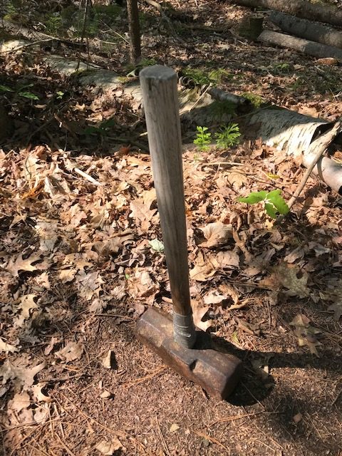 Image of rusty sledge hammer