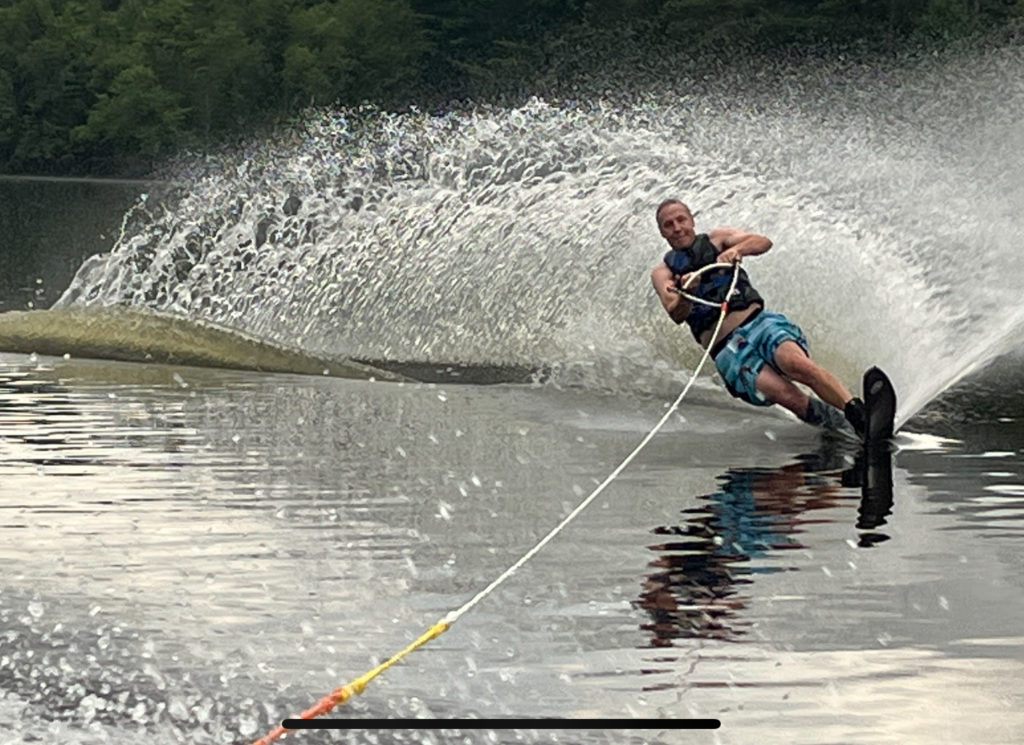 male waterskiing